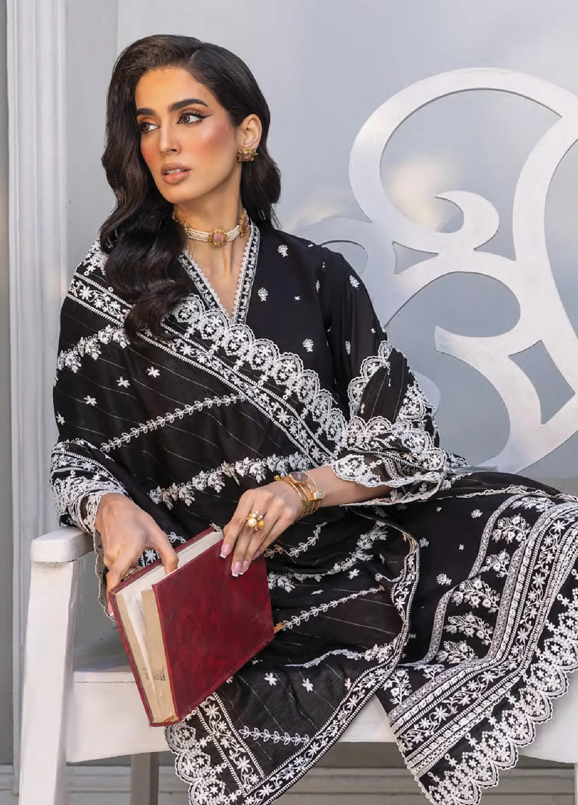 LSM Lakhany Eid Edition Embroidered Lawn 3 Piece Unstitched Suit LSM24EEL-LG-AM-0061