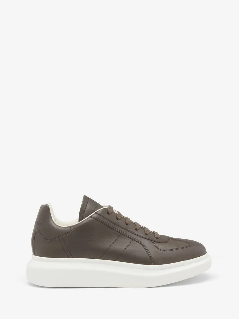 Men's Oversized Retro Sneaker in Dark Brown