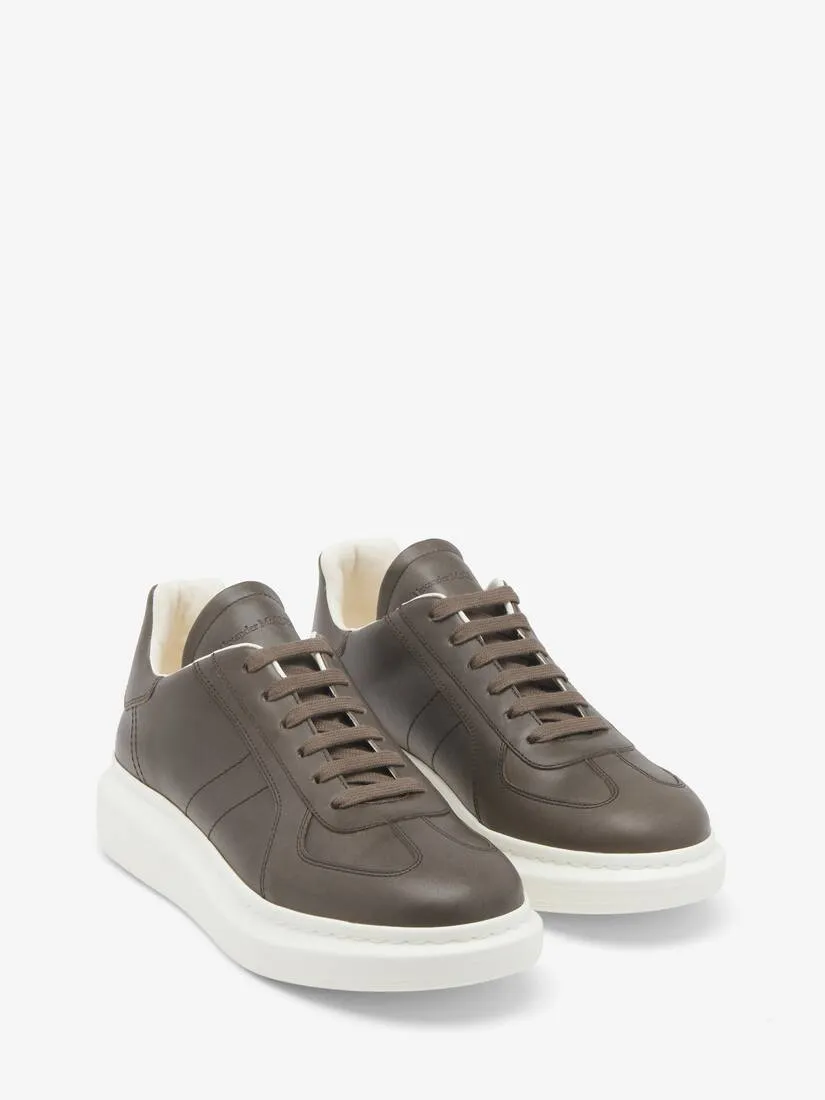 Men's Oversized Retro Sneaker in Dark Brown